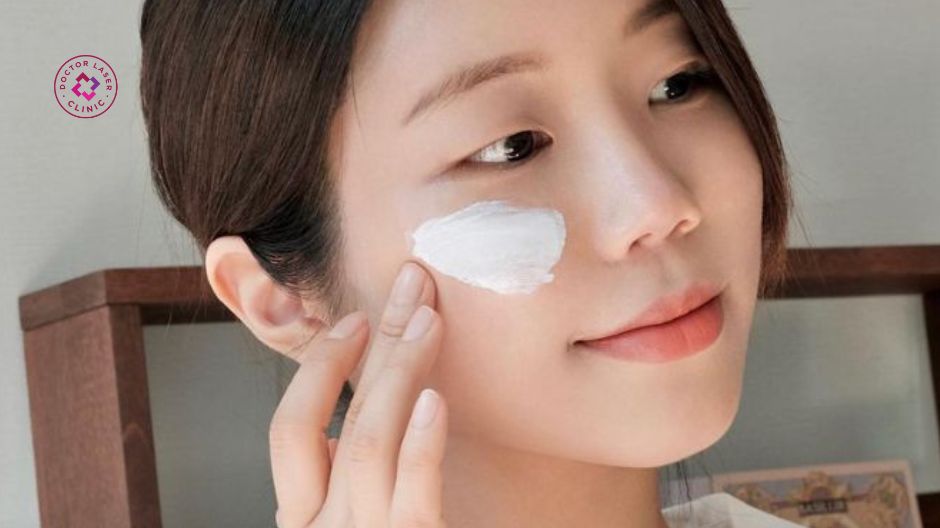 sử dụng kem chống nắng để bảo vệ da