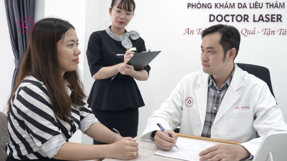 bác sĩ đánh giá tăng tiết mồ hôi vùng nách