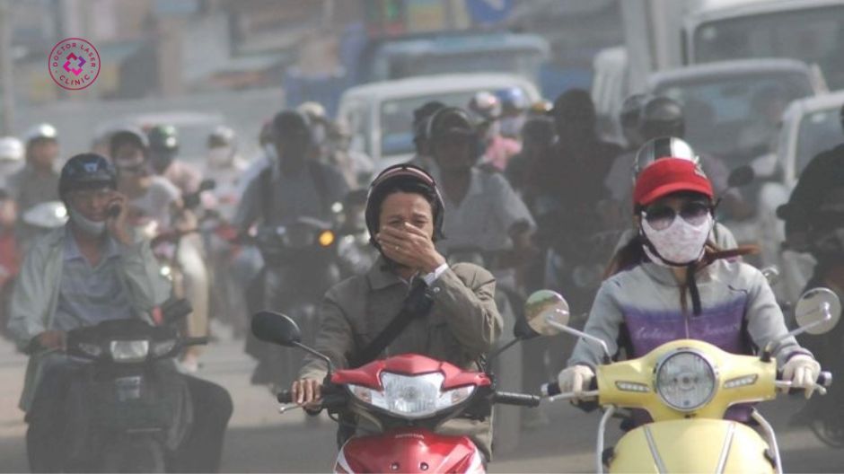 môi trường ô nhiễm khói bụi gây mụn