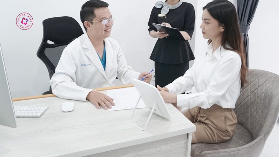 chẩn đoán mụn đầu trắng