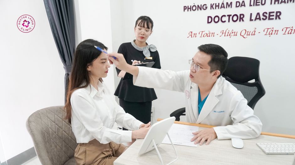 chẩn đoán tình trạng nám da bẩm sinh