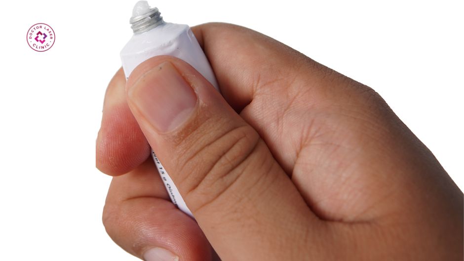 thuốc bôi điều trị nám do mỹ phẩm